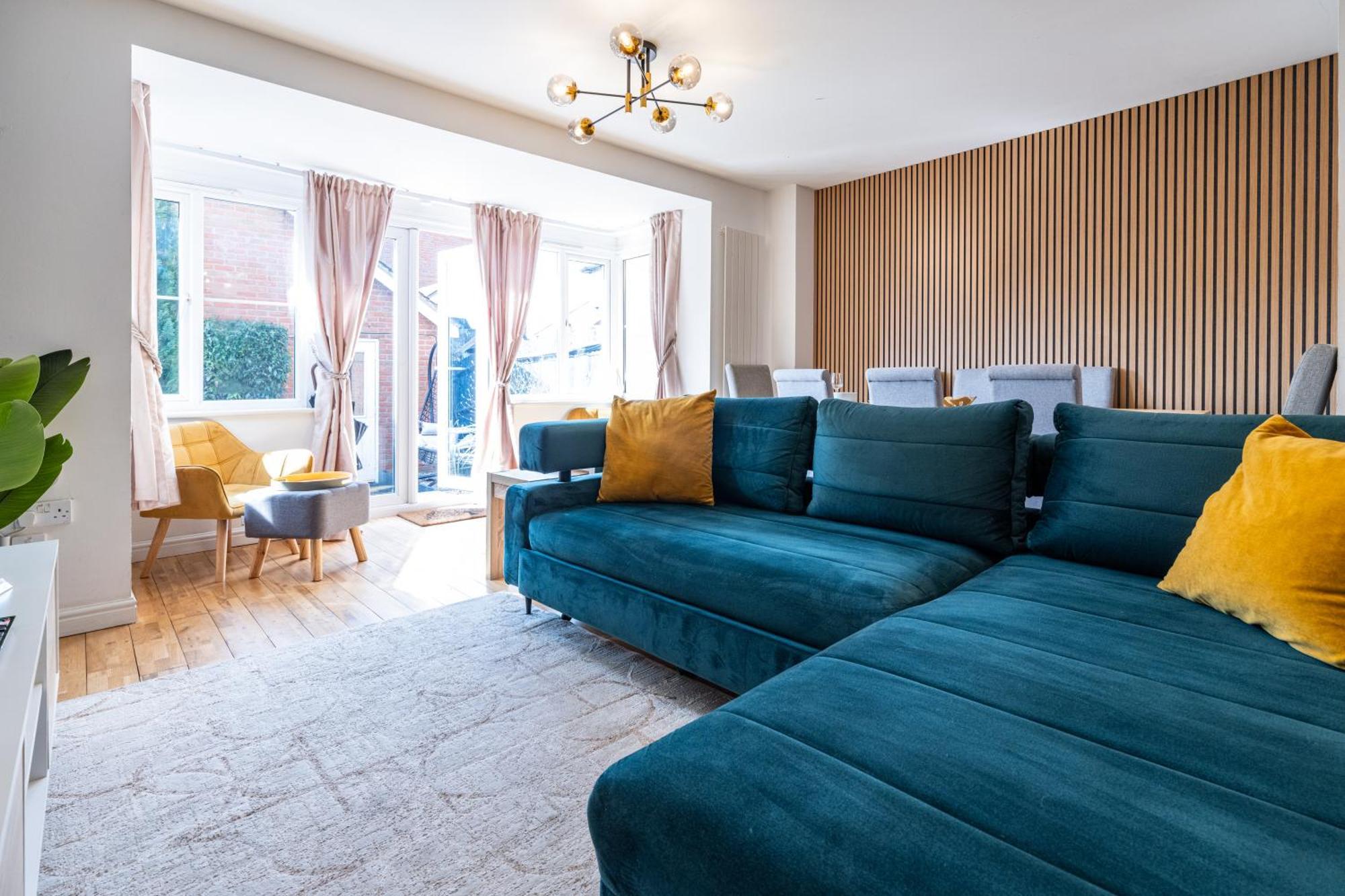 Modern And Spacious Home From Home 1 Mile From M1 - With Netflix, Prime Video, Ps5, Free Parking, Superfast Wifi, Bbq - Sleeps 11 - By Brightleap Apartments Milton Keynes Exteriér fotografie